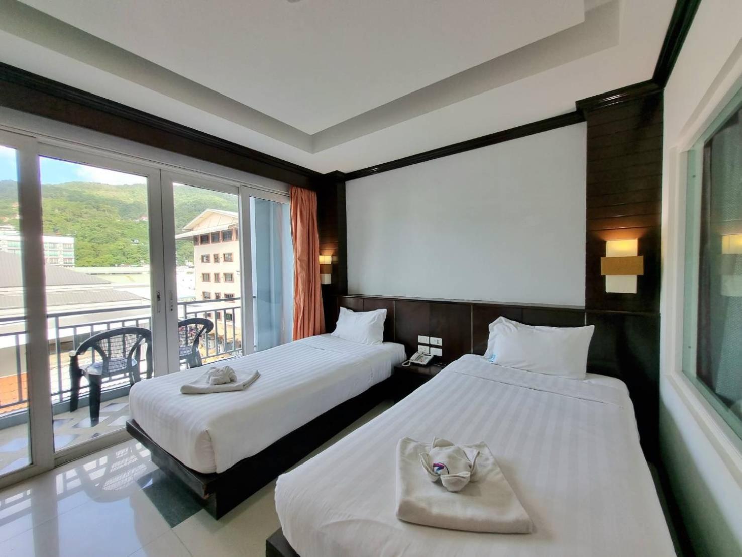 77 Patong Hotel & Spa Eksteriør billede