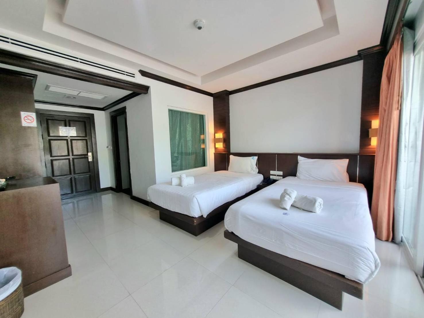 77 Patong Hotel & Spa Eksteriør billede