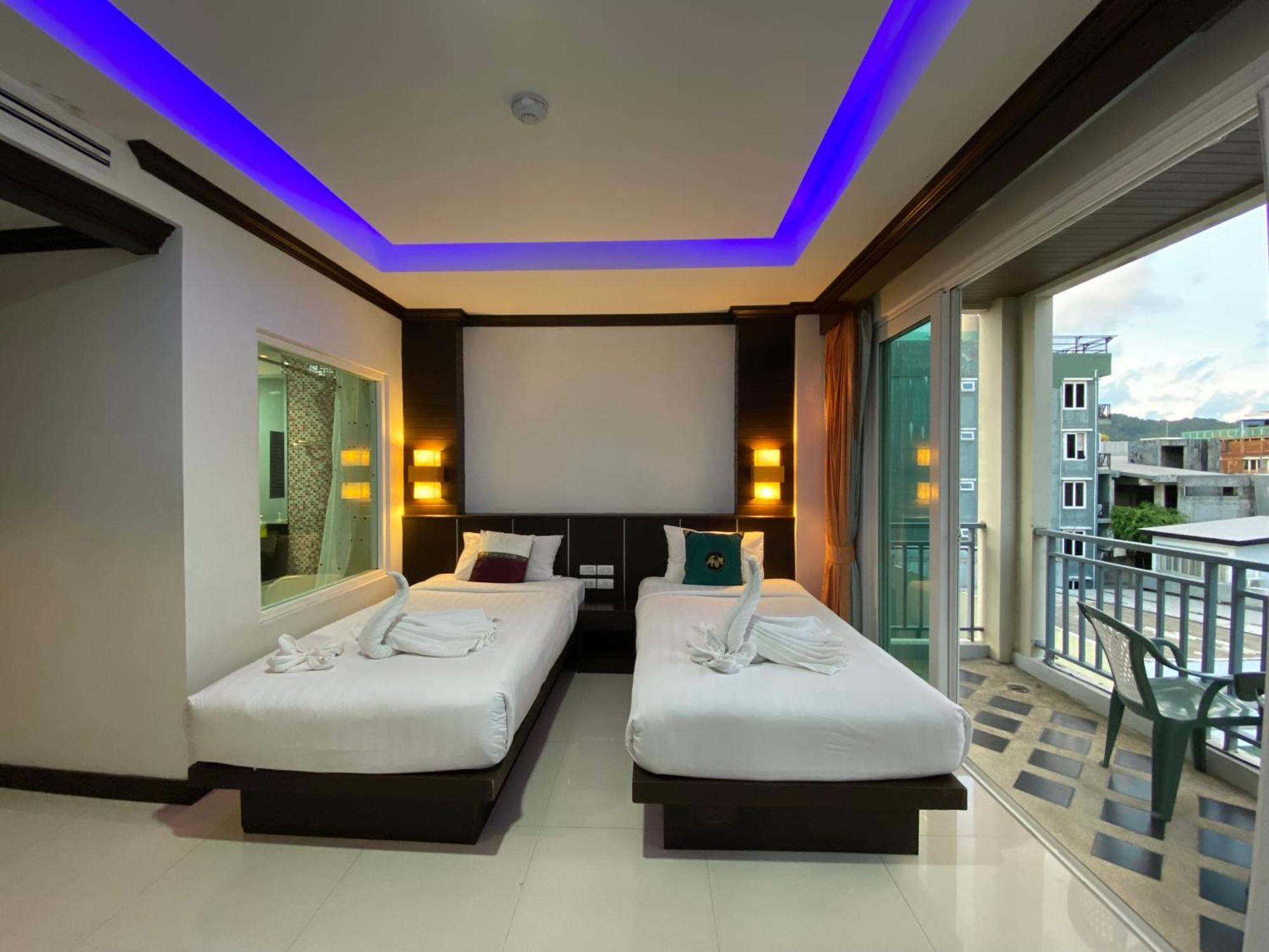 77 Patong Hotel & Spa Eksteriør billede
