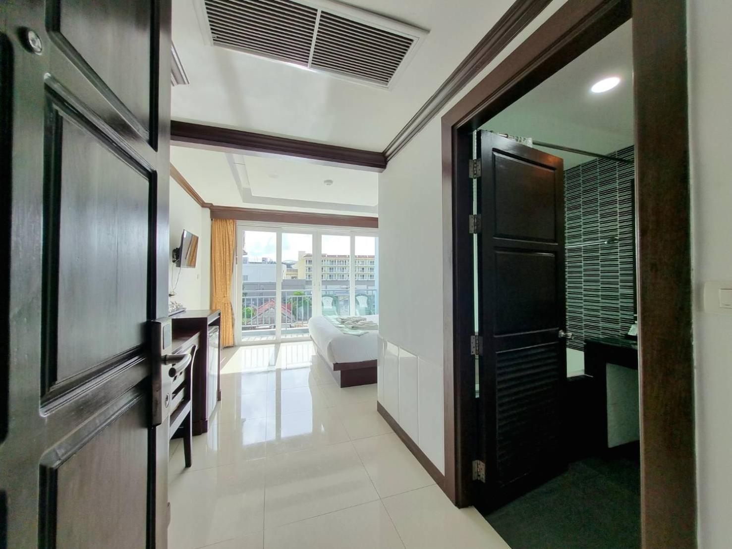 77 Patong Hotel & Spa Eksteriør billede