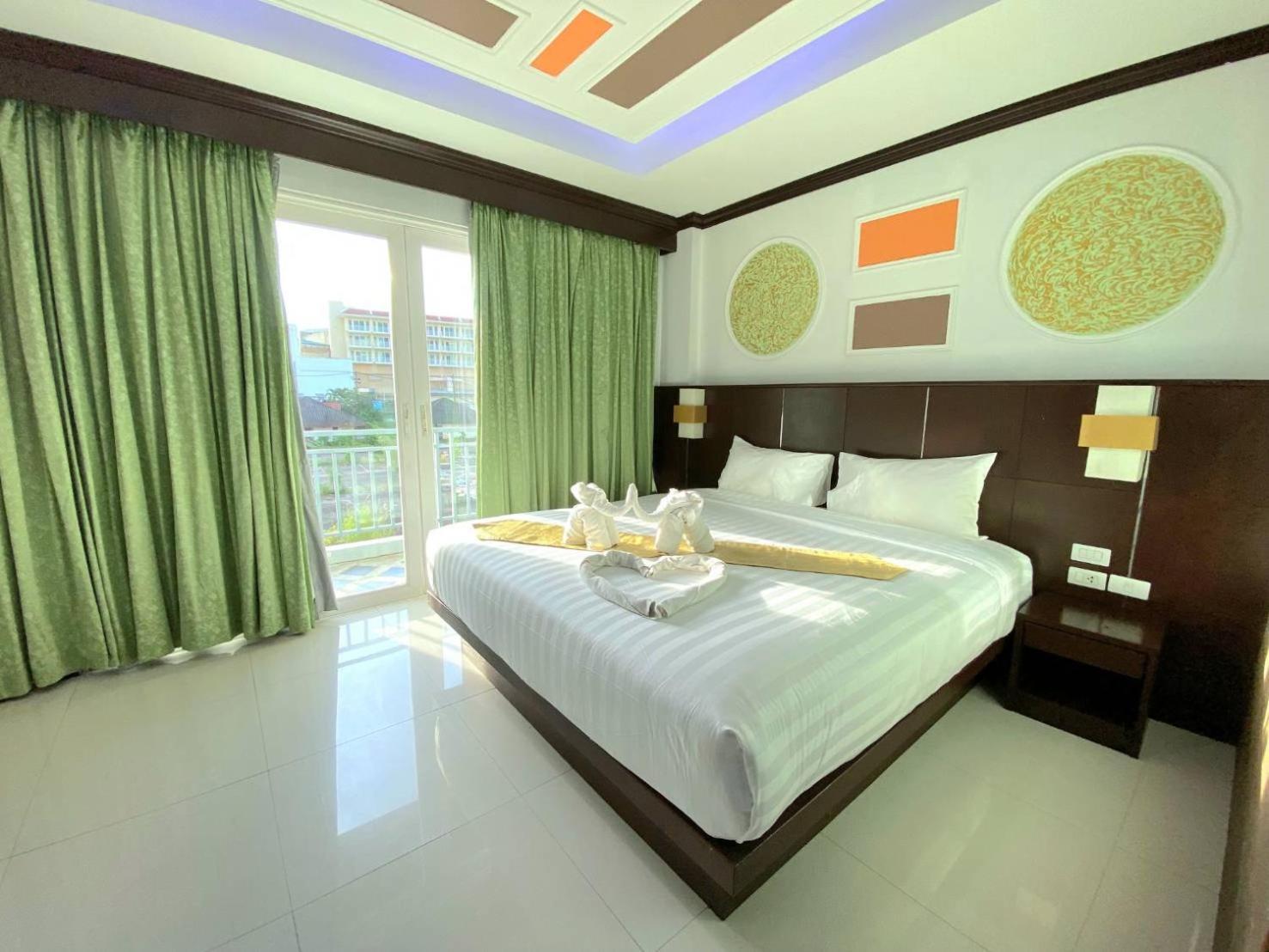77 Patong Hotel & Spa Eksteriør billede