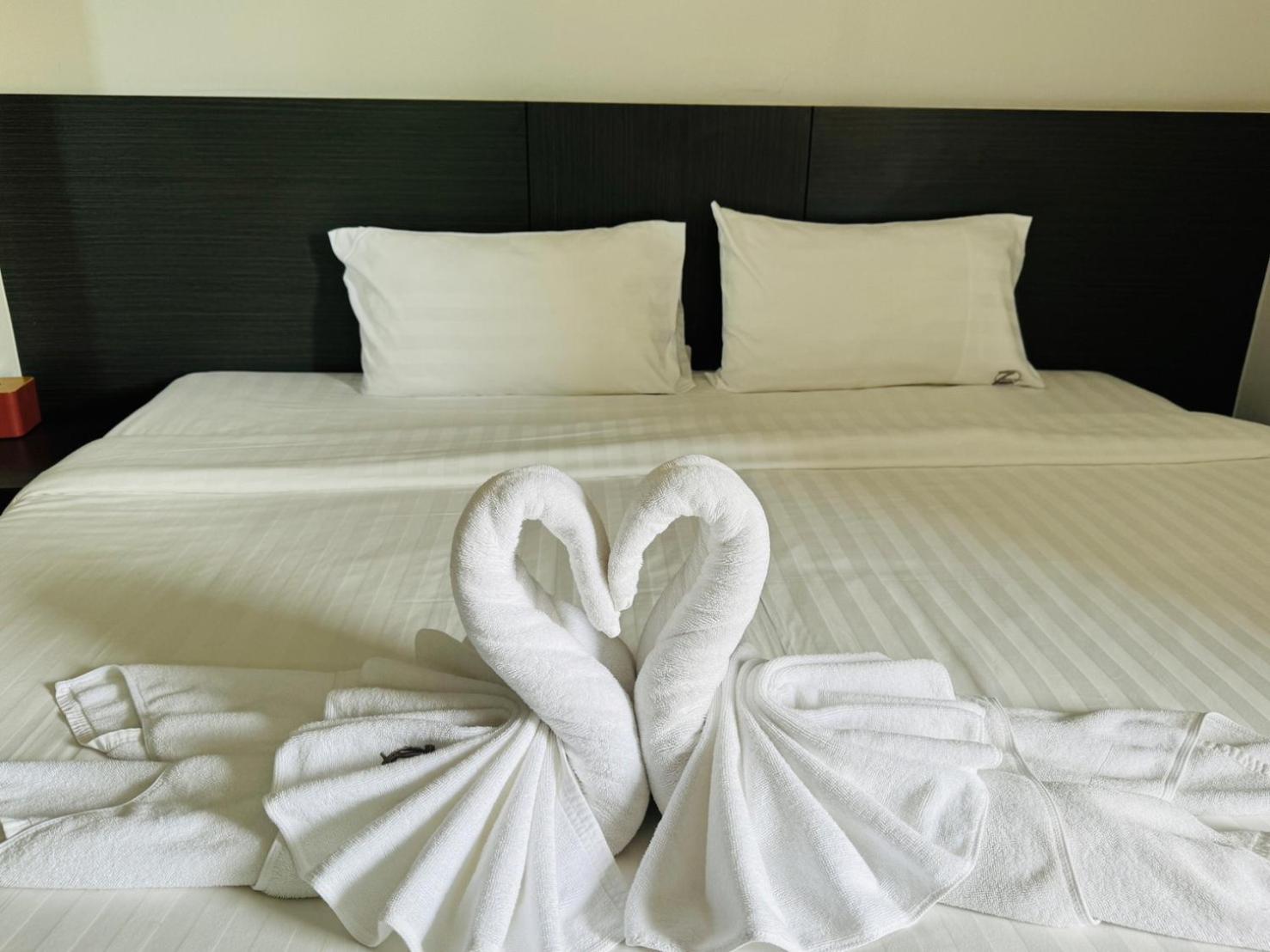 77 Patong Hotel & Spa Eksteriør billede
