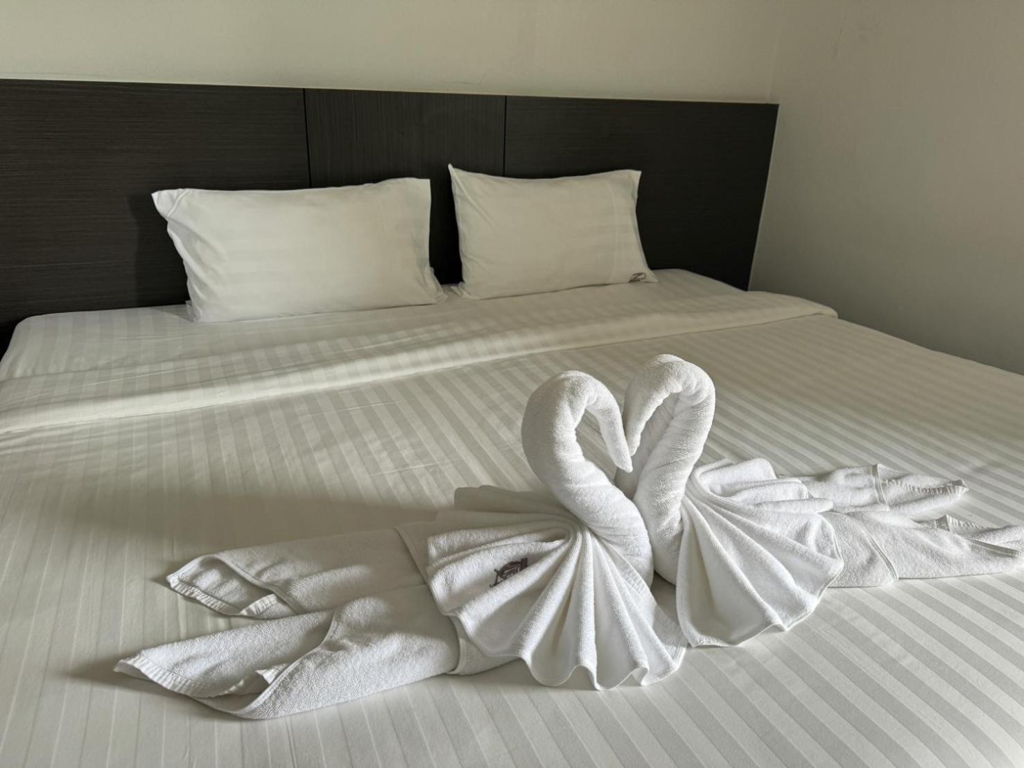 77 Patong Hotel & Spa Eksteriør billede