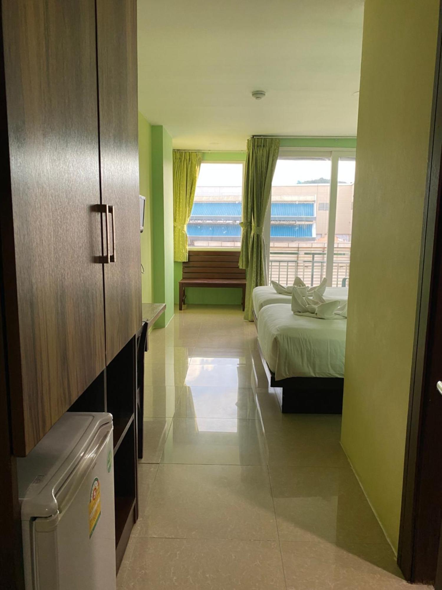 77 Patong Hotel & Spa Værelse billede